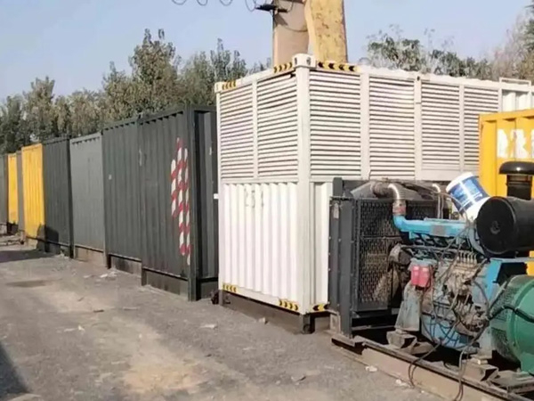 龙泉200KW柴油发电机机组每小时油耗是多少?